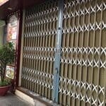 cửa đóng